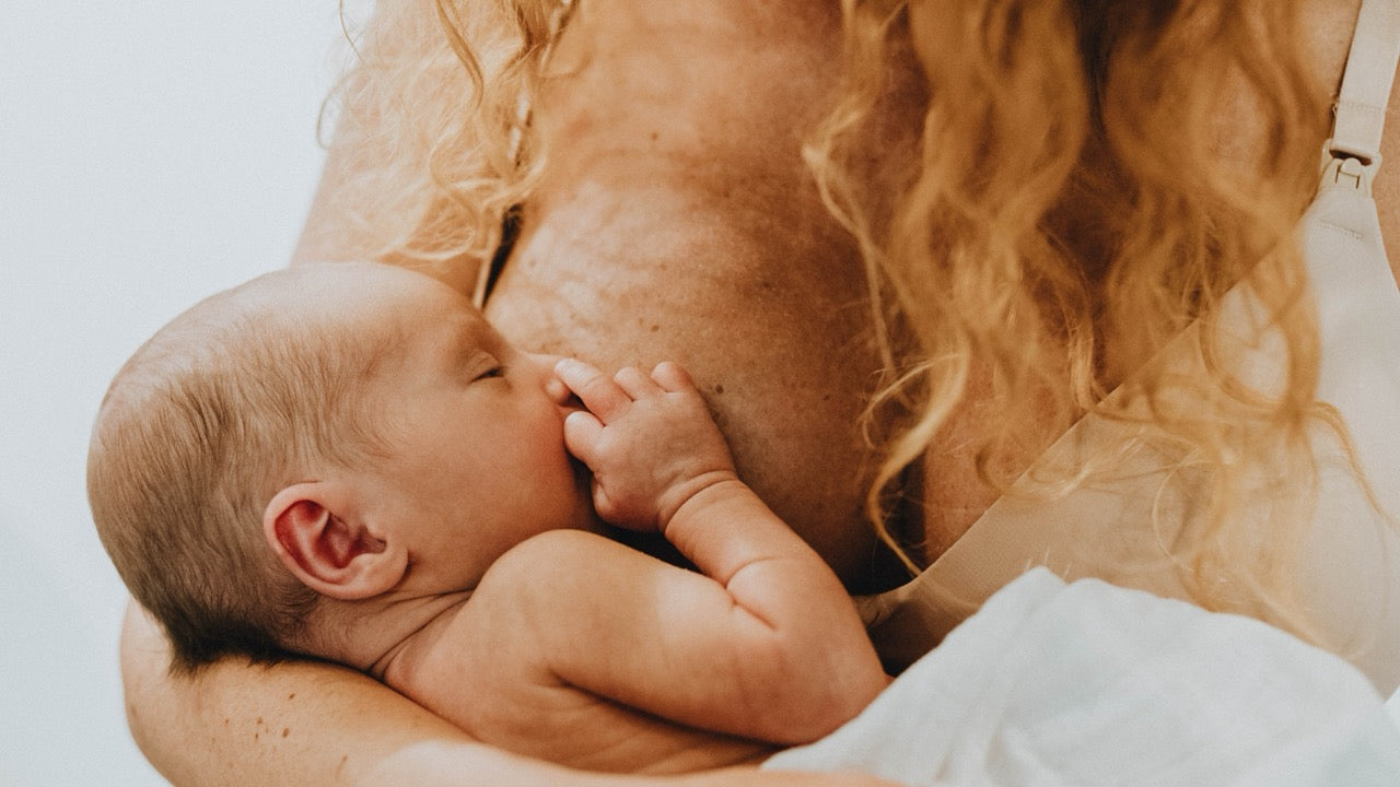 Ernährung in der Stillzeit: So unterstützt Du Dich und Dein Baby