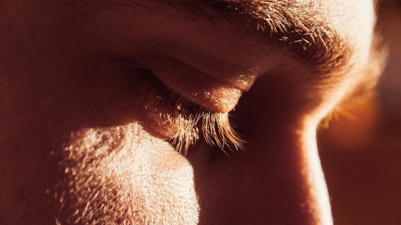 Unfruchtbarkeit beim Mann – Ursachen, Tests & Wege zum Kinderwunsch